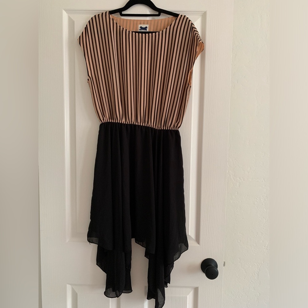 La Chapelle Sports mixed pattern off the shoulder midi dress